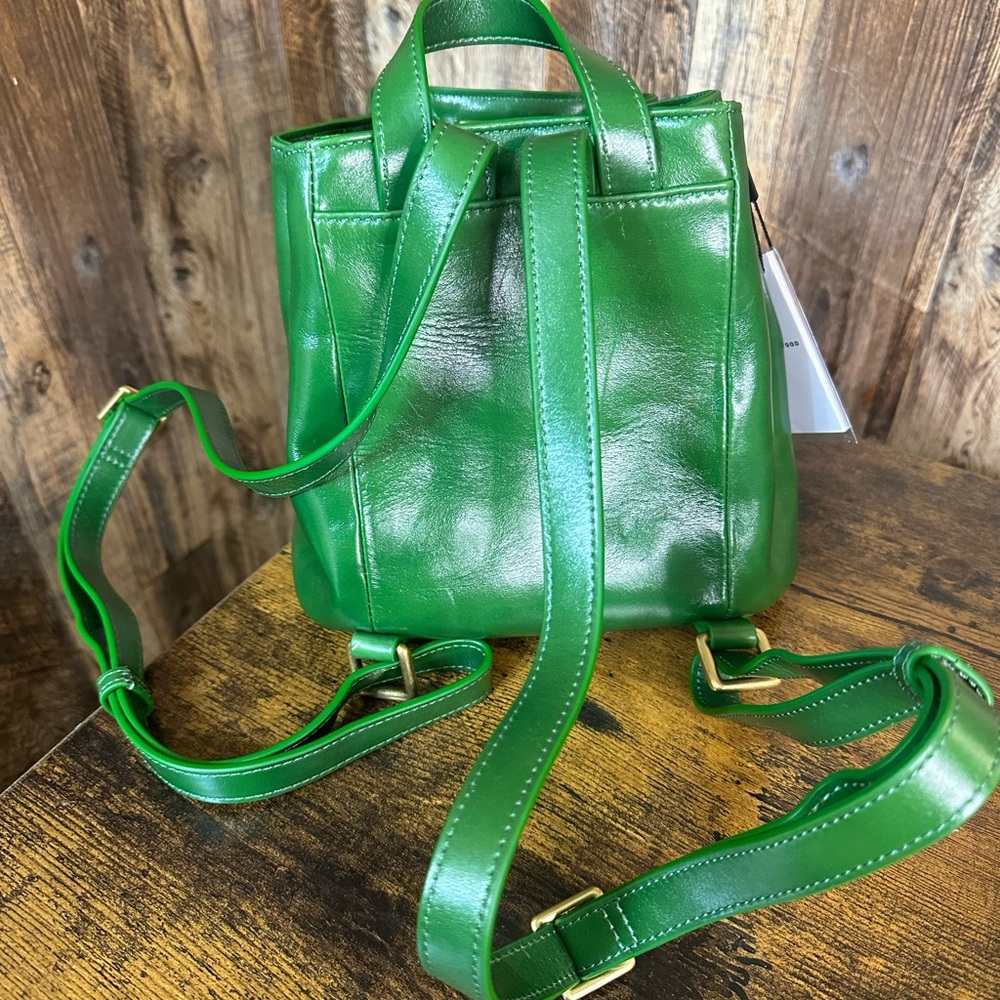 Brandon Blackwood Vibrant Green Backpack - Picture 4 of 8